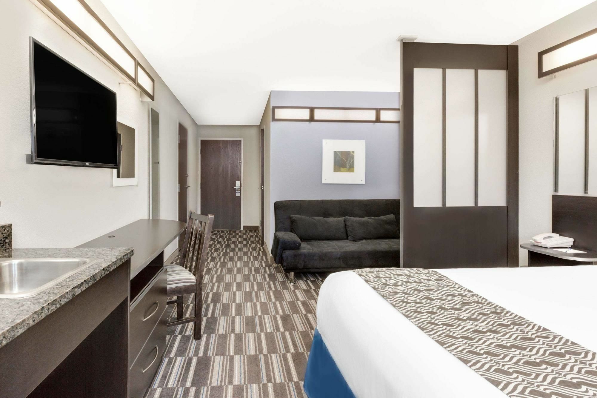 Microtel Inn & Suites By Wyndham Tuscaloosa Exteriör bild