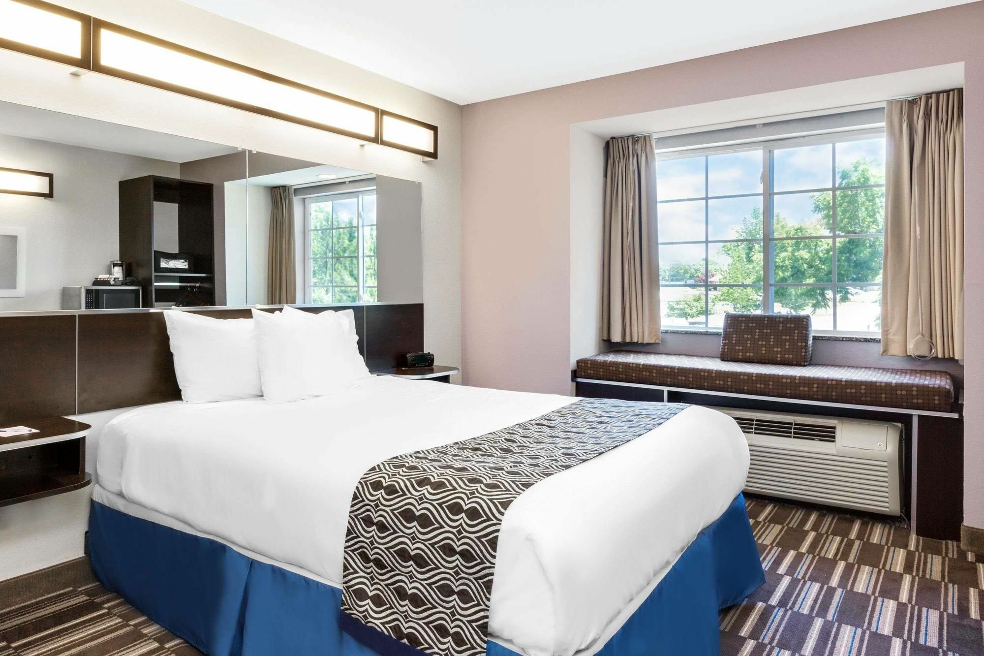 Microtel Inn & Suites By Wyndham Tuscaloosa Exteriör bild